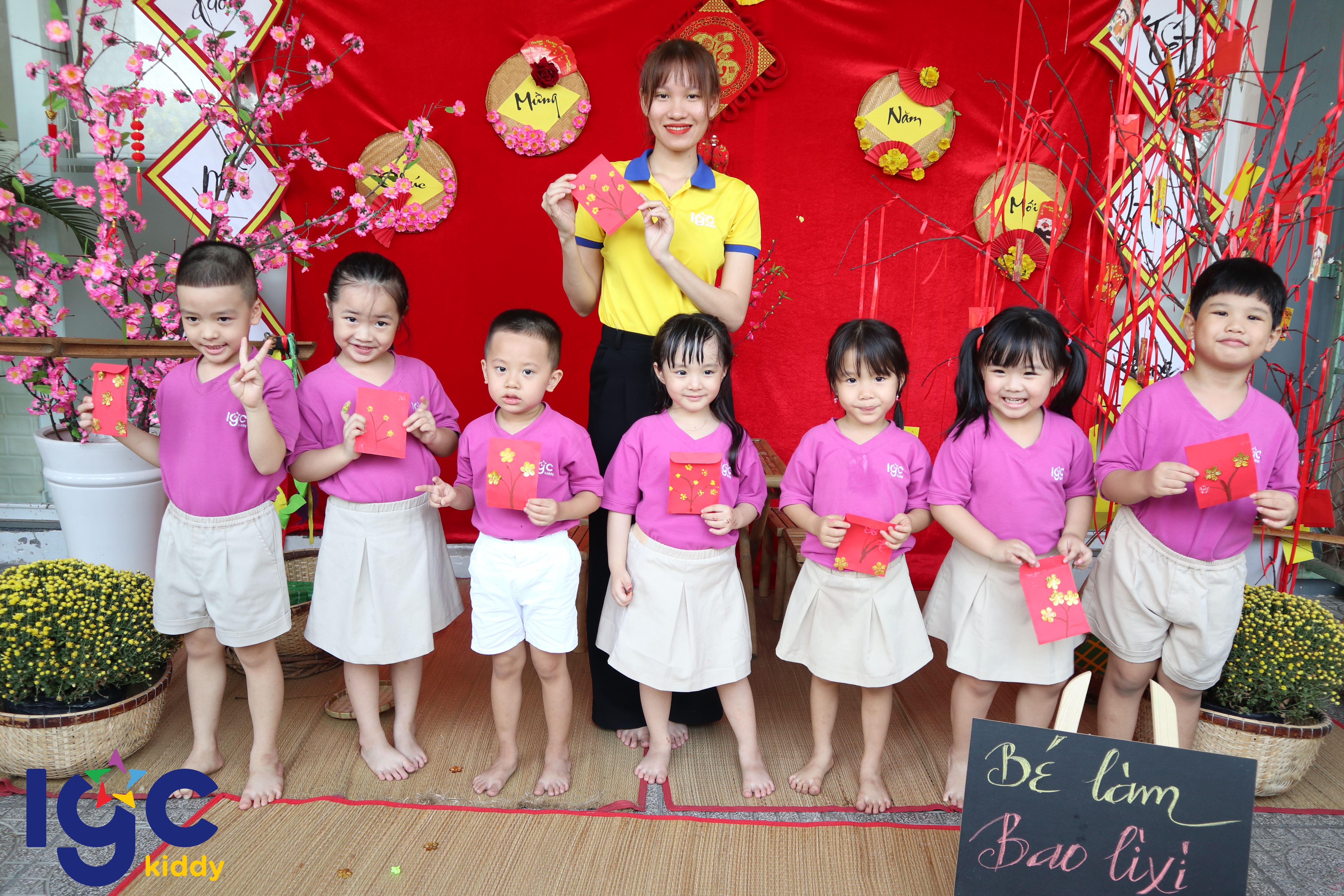 TRANG TRÍ BAO LÌ XÌ