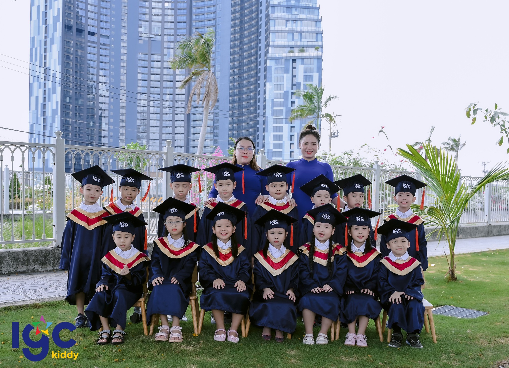 [IGC KIDDY CƠ SỞ QUẬN 7] ALBUM KỶ YẾU "LƯU GIỮ KHOẢNH KHẮC TUỔI THƠ RẠNG RỠ"