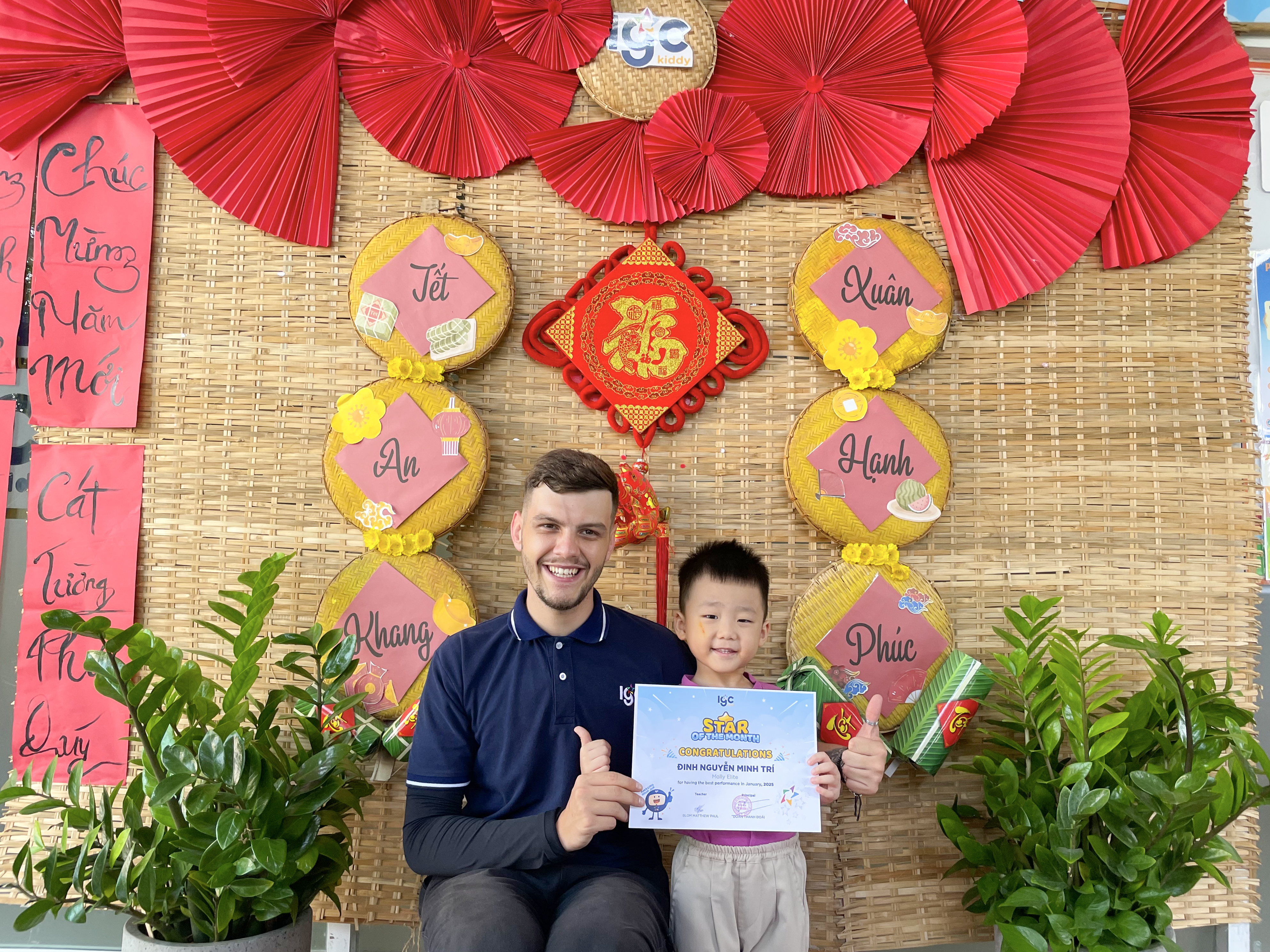 STAR OF THE MONTH – NGÔI SAO CỦA THÁNG 1