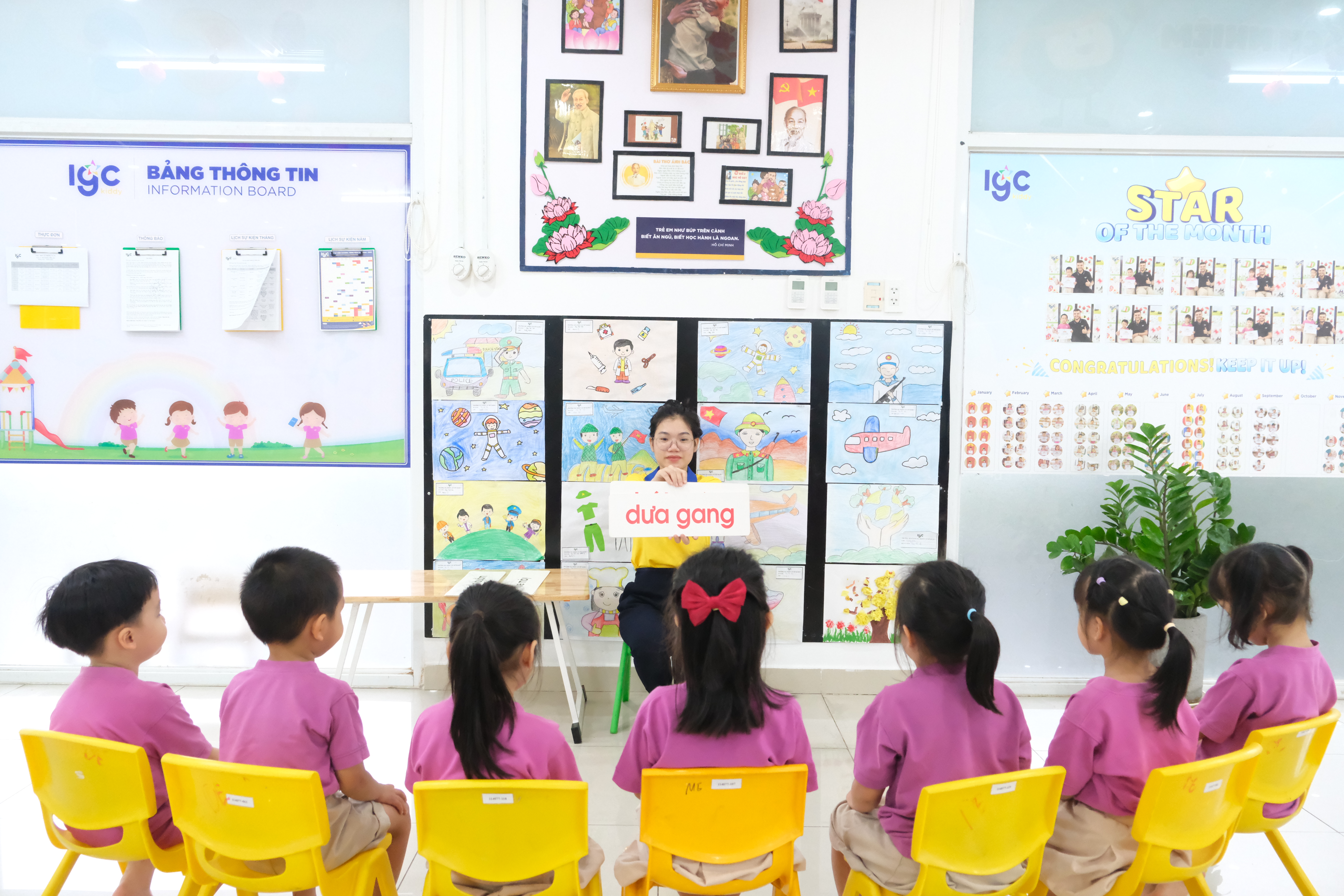 Một ngày của bé ở trường