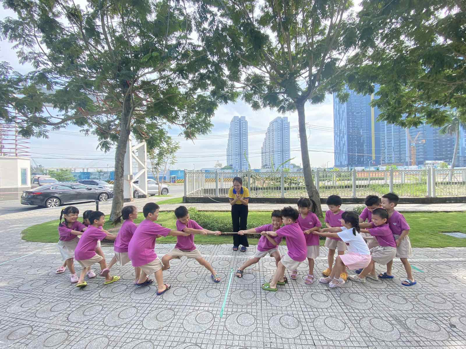 5. Hoạt động chơi