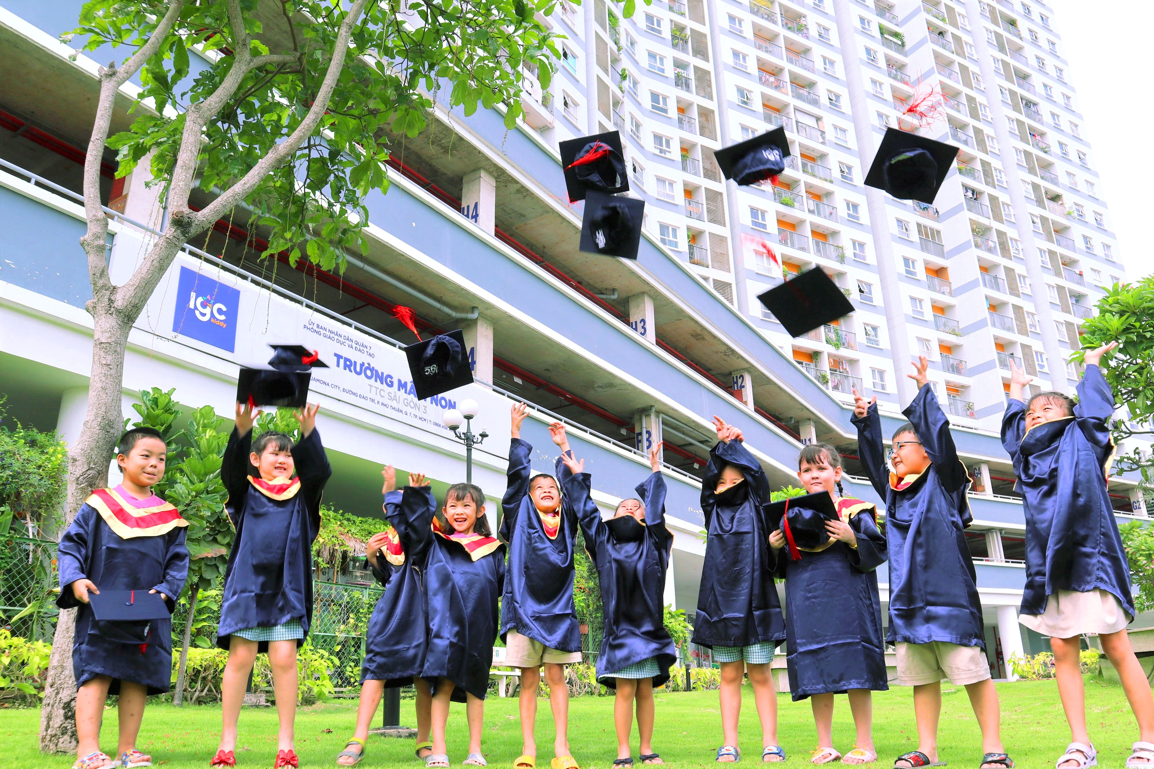 KÝ ỨC TUỔI THƠ TẠI NGÔI TRƯỜNG HẠNH PHÚC