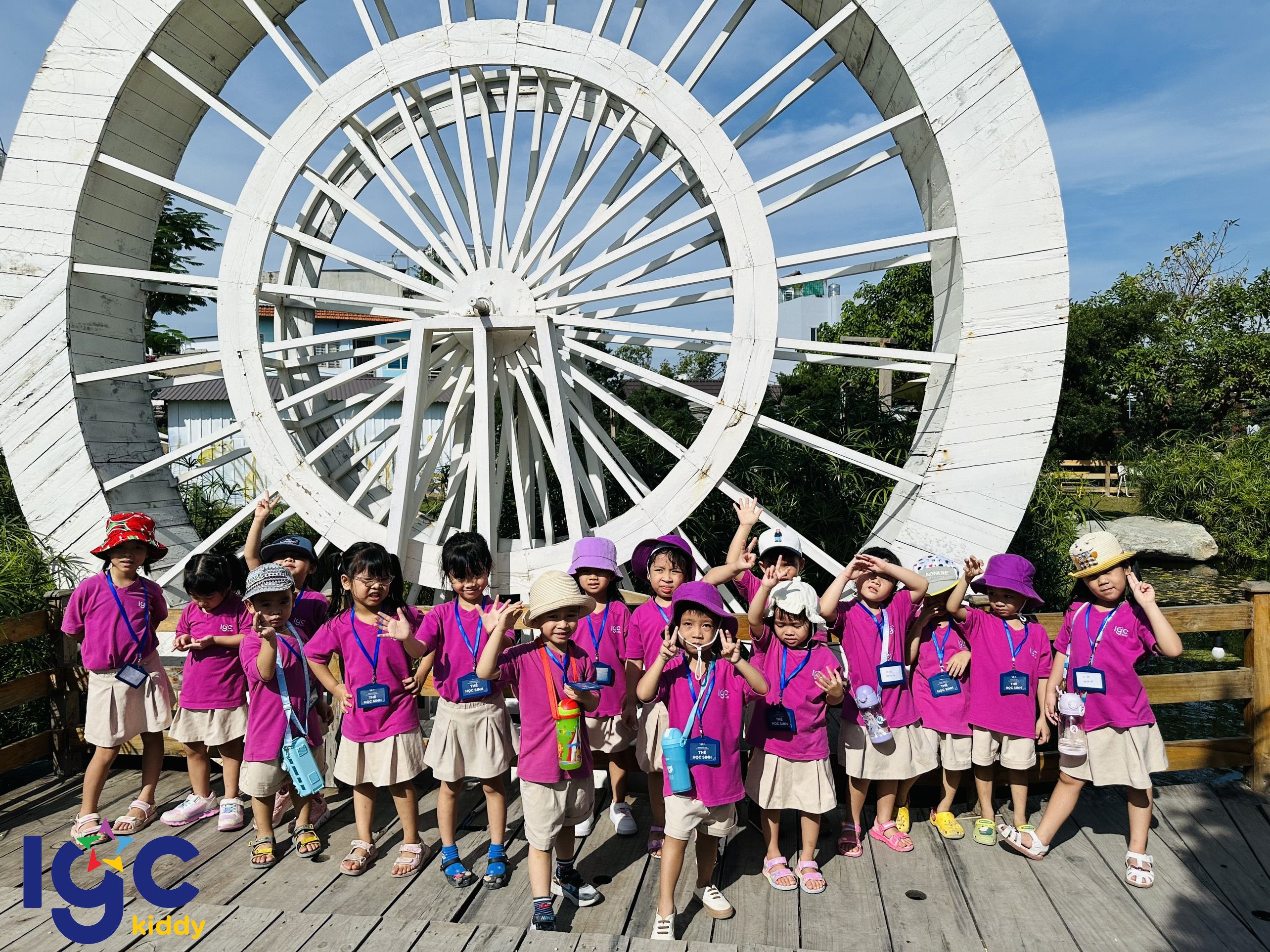 DÃ NGOẠI THAM QUAN "NÔNG TRẠI MÂY FARM’’