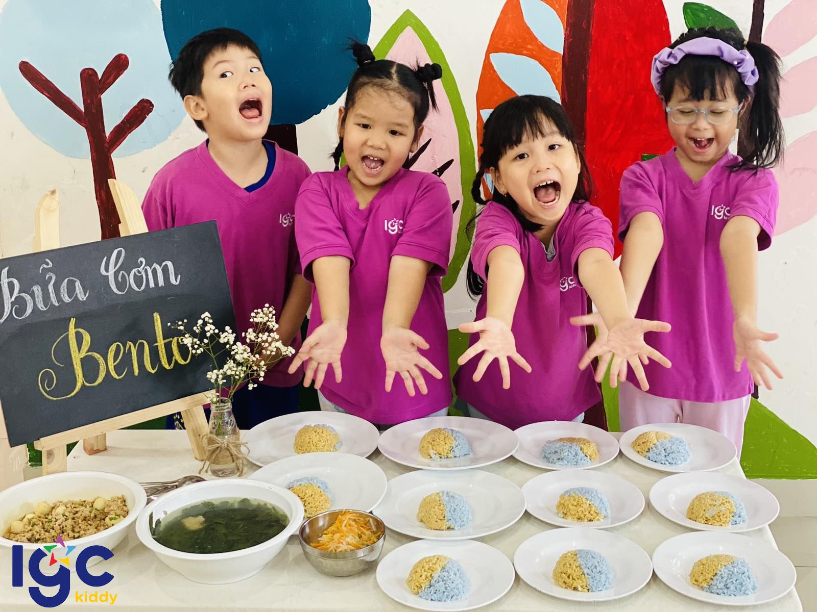 BỮA CƠM BENTO CỦA BÉ YÊU